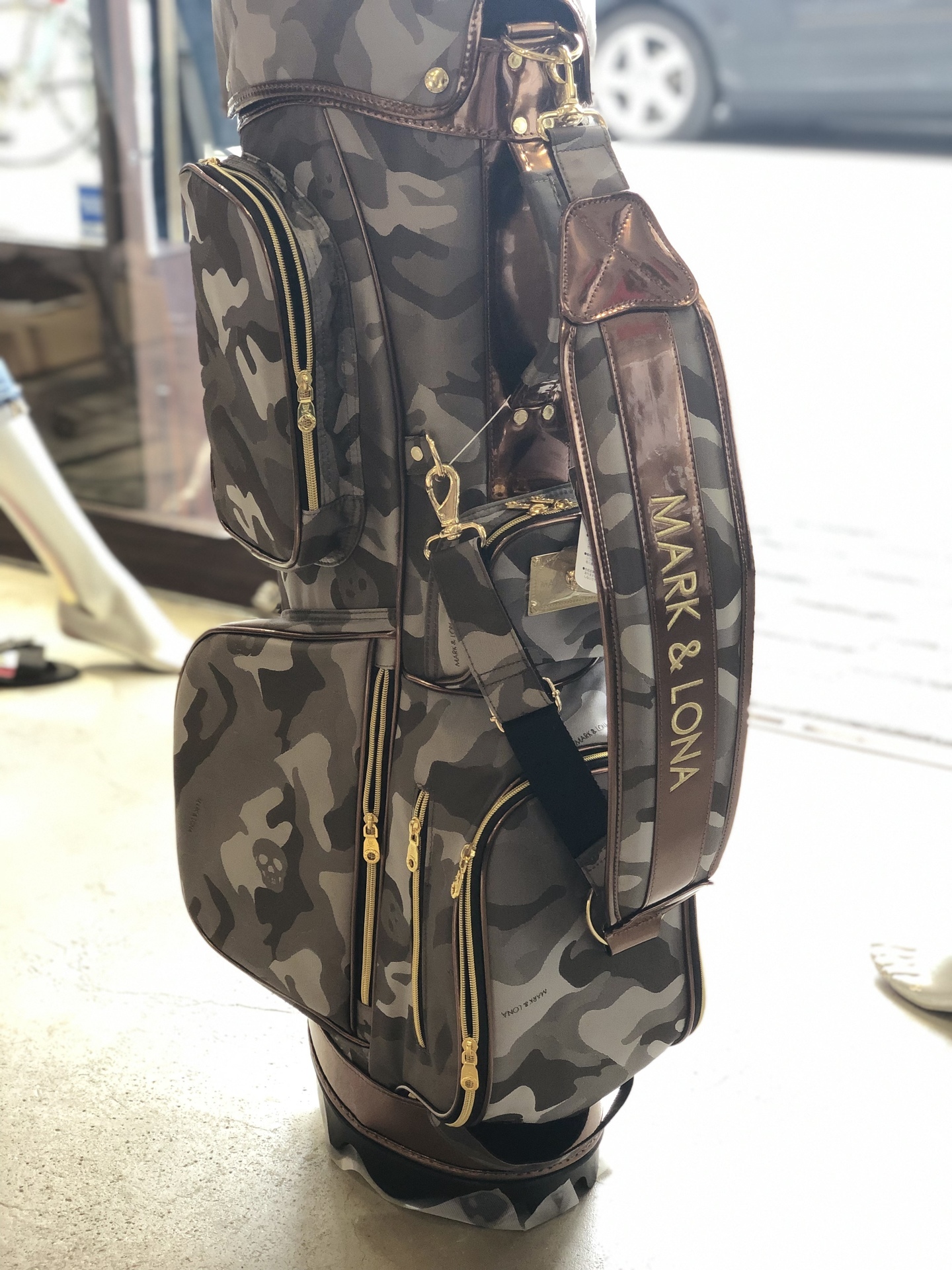 2019FW「MARK&LONA マークアンドロナ」キャディーバッグ入荷です